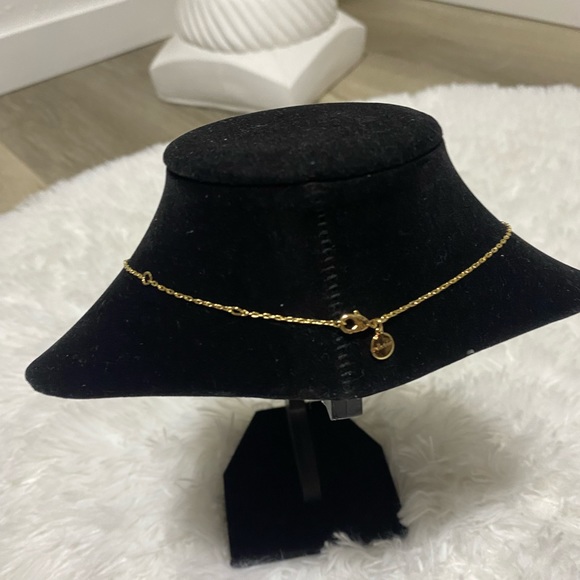 STELLA AND DOT ACORN NECKLACE GOLD TONE KATHLEEN  PENDANT NEW - Picture 4 of 6